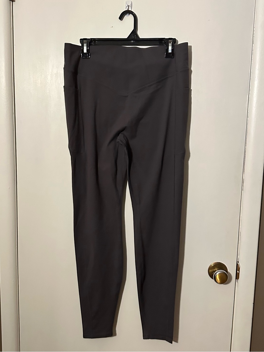 Halara High-Waist Charcoal Gray Leggings xl activewear neutral everyday basic